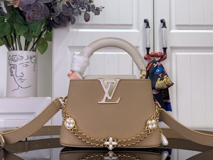 루이비통 카퓌신 미니 M25461 베이지 레플리카 미러급 SA급 S급 고퀄리티 최상급 하이엔드 가방 [여성]