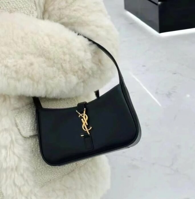 생로랑 스무스 가죽 소재 5 A 7 미니 710318 블랙 레플리카 미러급 SA급 S급 고퀄리티 최상급 하이엔드 가방 [여성]