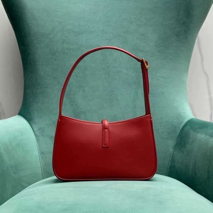 생로랑 페이턴트 가죽 소재의 LE 5 A 7 호보백 657228 레드 레플리카 미러급 SA급 S급 고퀄리티 최상급 하이엔드 가방 [여성] 2