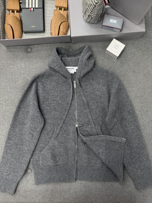 톰브라운 뒷면 오리 자카드 니트 후드집업 그레이 레플리카 미러급 SA급 S급 고퀄리티 하이엔드 최상급 의류 [남성여성공용] 6