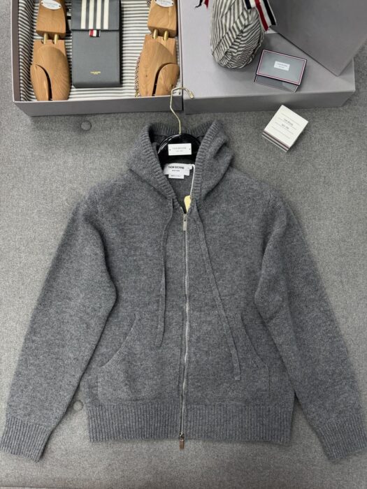 톰브라운 뒷면 오리 자카드 니트 후드집업 그레이 레플리카 미러급 SA급 S급 고퀄리티 하이엔드 최상급 의류 [남성여성공용] 3