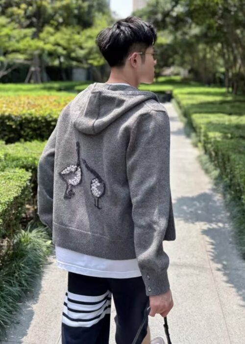 톰브라운 뒷면 오리 자카드 니트 후드집업 그레이 레플리카 미러급 SA급 S급 고퀄리티 하이엔드 최상급 의류 [남성여성공용] 2