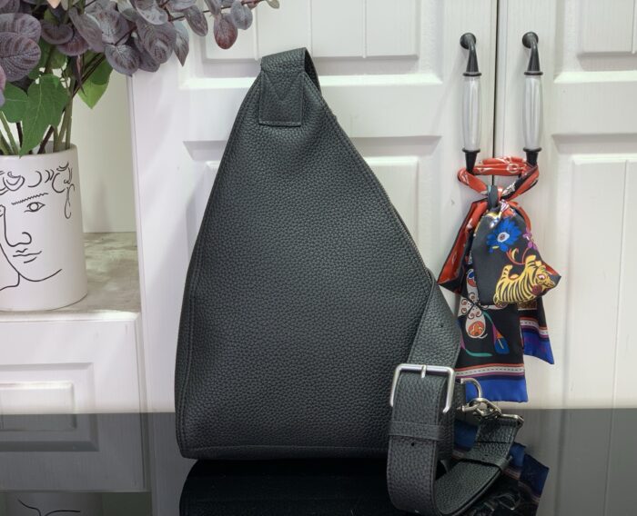 루이비통 델타 슬링백 M27060 블랙 레플리카 미러급 SA급 S급 고퀄리티 최상급 하이엔드 가방 [남성여성공용] 2