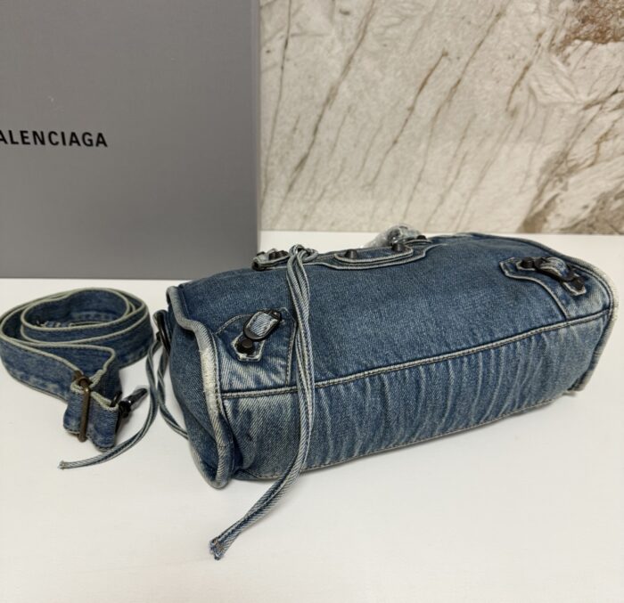 발렌시아가 르 시티 백 데님 블루 레플리카 미러급 SA급 S급 고퀄리티 최상급 하이엔드 가방 [여성] 5