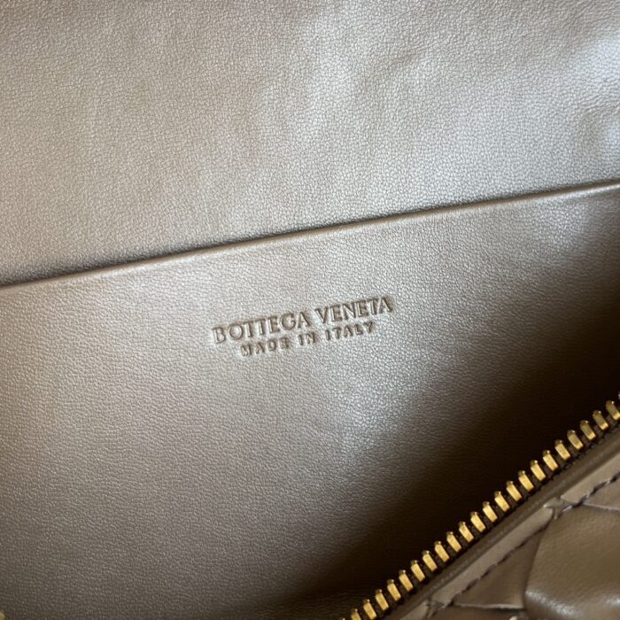 보테가베네타 뱅뱅 배니티 케이스 789109 다크 베이지 레플리카 미러급 SA급 S급 고퀄리티 최상급 하이엔드 가방 [여성] 8