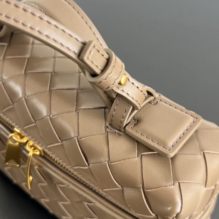 보테가베네타 뱅뱅 배니티 케이스 789109 다크 베이지 레플리카 미러급 SA급 S급 고퀄리티 최상급 하이엔드 가방 [여성] 5