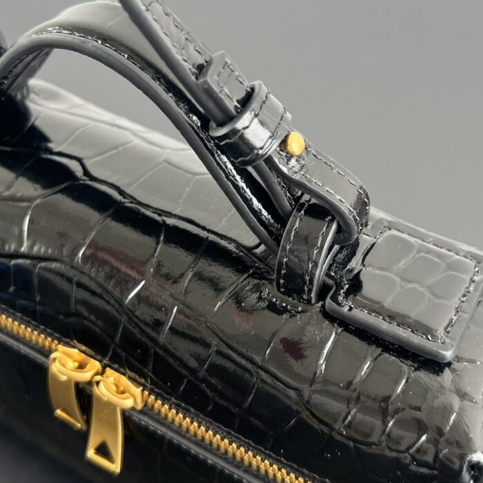 보테가베네타 뱅뱅 배니티 케이스 789109 블랙 악어무늬 레플리카 미러급 SA급 S급 고퀄리티 최상급 하이엔드 가방 [여성] 6