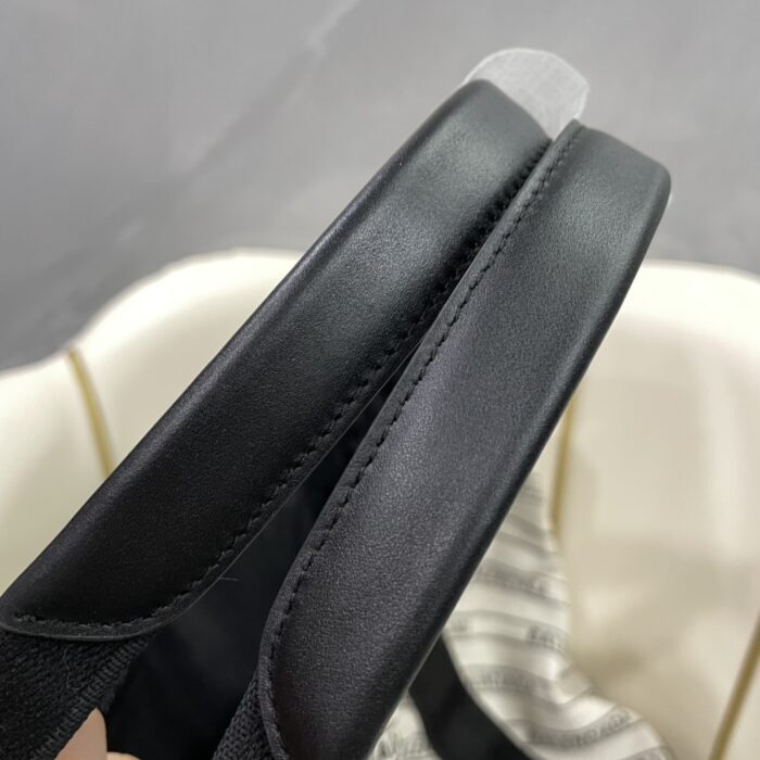 발렌시아가 레더 앤 캔버스 토트백 모노그램 화이트 블랙 레플리카 미러급 SA급 S급 고퀄리티 최상급 하이엔드 가방 [남성여성공용] 6