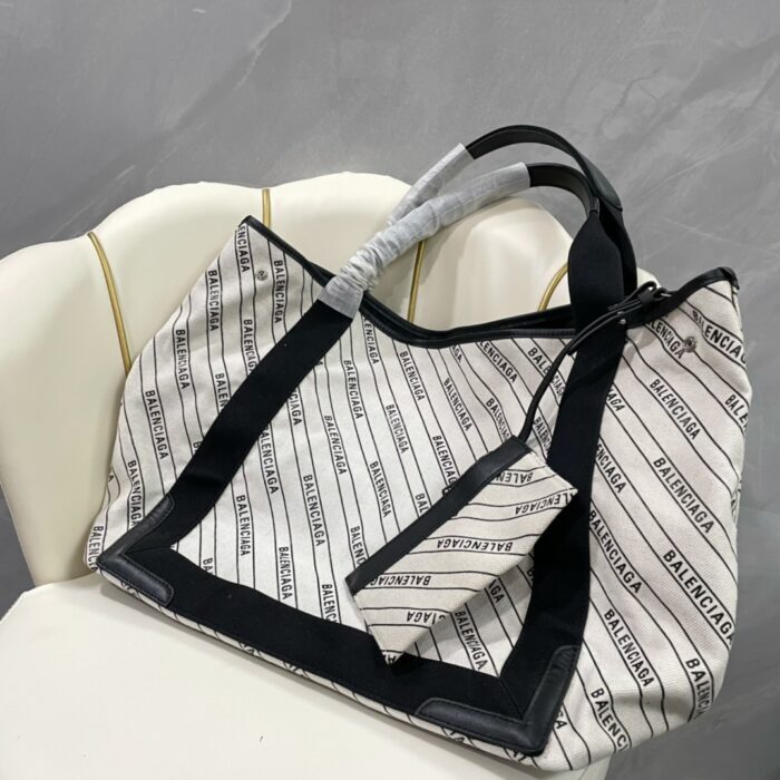 발렌시아가 레더 앤 캔버스 토트백 모노그램 화이트 블랙 레플리카 미러급 SA급 S급 고퀄리티 최상급 하이엔드 가방 [남성여성공용] 2