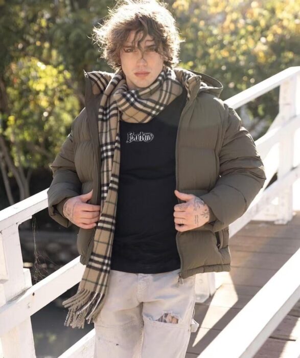 버버리 승마 로고 소매 탈부착 패딩 그린 레플리카 미러급 SA급 S급 고퀄리티 하이엔드 최상급 의류 [남성여성공용] 2