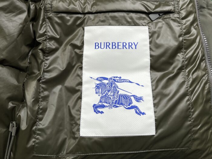 버버리 승마 로고 소매 탈부착 패딩 그린 레플리카 미러급 SA급 S급 고퀄리티 하이엔드 최상급 의류 [남성여성공용] 13