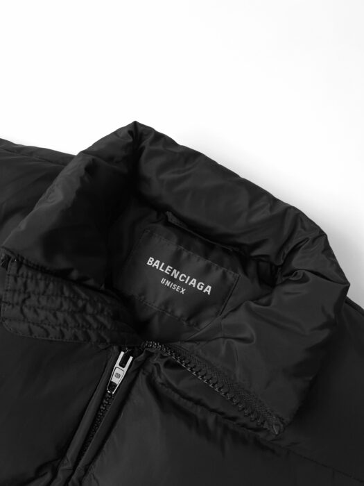 발렌시아가 SHRUNK 푸퍼 코튼 숏 자켓 패딩 블랙 레플리카 미러급 SA급 S급 고퀄리티 하이엔드 최상급 의류 [남성여성공용] 5