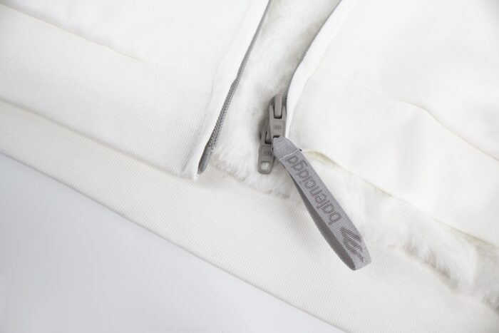 발렌시아가 털 후드 자켓 화이트 레플리카 미러급 SA급 S급 고퀄리티 하이엔드 최상급 의류 [남성여성공용] 10