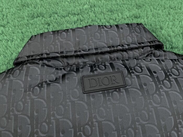 디올 오블리크 포켓 카라 패딩 블랙 레플리카 미러급 SA급 S급 고퀄리티 하이엔드 최상급 의류 [남성여성공용] 8