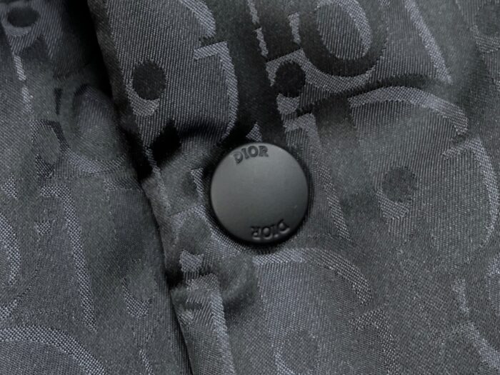 디올 오블리크 포켓 카라 패딩 블랙 레플리카 미러급 SA급 S급 고퀄리티 하이엔드 최상급 의류 [남성여성공용] 9
