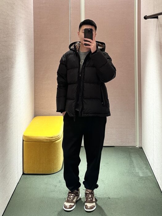 버버리 승마 로고 소매 탈부착 패딩 블랙 레플리카 미러급 SA급 S급 고퀄리티 하이엔드 최상급 의류 [남성여성공용] 2