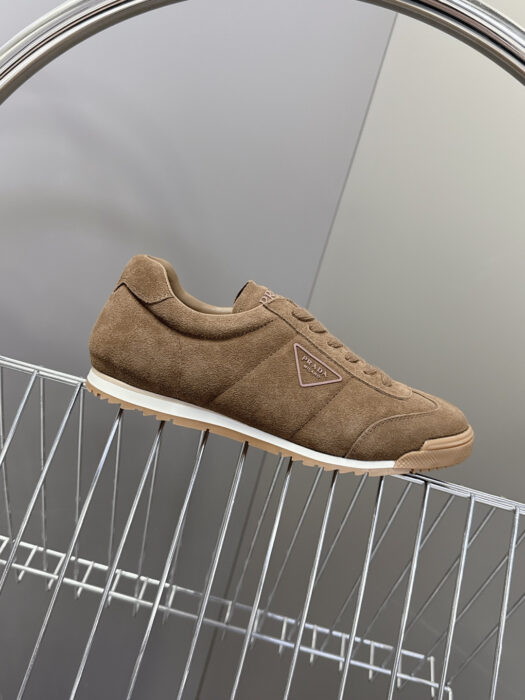 프라다 커플 삼각로고 스웨이드 스니커즈 브라운 레플리카 미러급 SA급 S급 고퀄리티 최상급 하이엔드 신발 [남성여성공용]