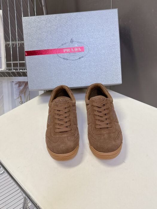 프라다 커플 삼각로고 스웨이드 스니커즈 브라운 레플리카 미러급 SA급 S급 고퀄리티 최상급 하이엔드 신발 [남성여성공용] 3