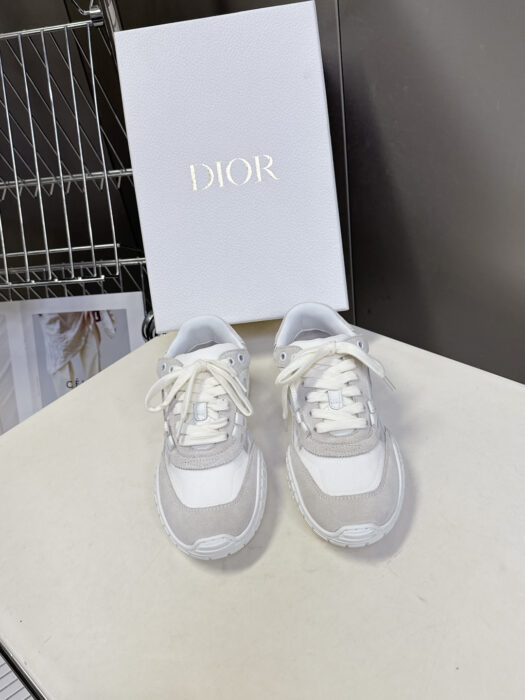 디올 테크 스니커즈 카프스킨 스웨이드 카프스킨 앤 트랜스패런트 메쉬 화이트 라이트 베이지 레플리카 미러급 SA급 S급 고퀄리티 최상급 하이엔드 신발 [남성여성공용] 4