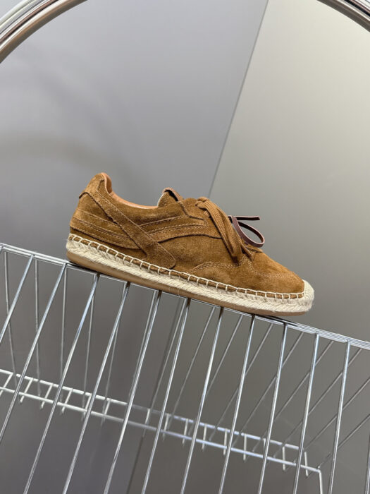 미우미우 캐쥬얼 스웨이드 스니커즈 다크 브라운 레플리카 미러급 SA급 S급 고퀄리티 최상급 하이엔드 신발 [여성]