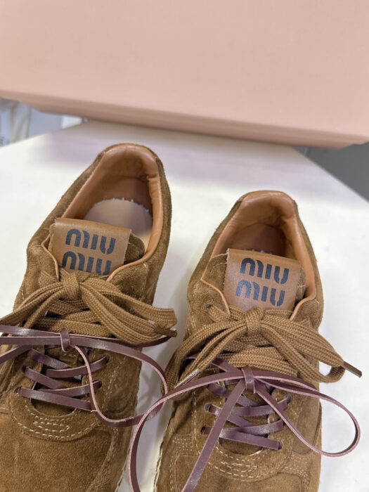 미우미우 캐쥬얼 스웨이드 스니커즈 다크 브라운 레플리카 미러급 SA급 S급 고퀄리티 최상급 하이엔드 신발 [여성] 8