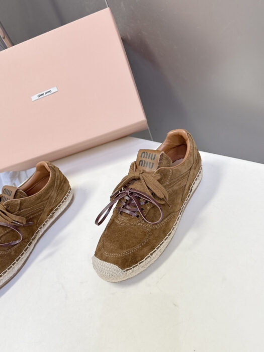 미우미우 캐쥬얼 스웨이드 스니커즈 다크 브라운 레플리카 미러급 SA급 S급 고퀄리티 최상급 하이엔드 신발 [여성] 7