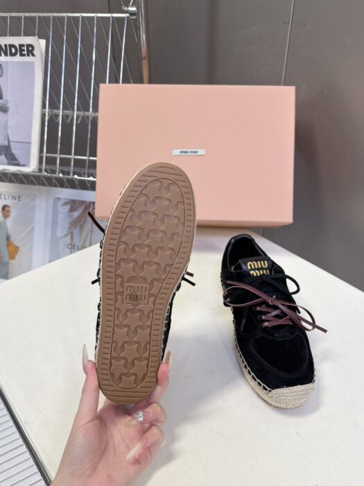 미우미우 캐쥬얼 스웨이드 스니커즈 블랙 레플리카 미러급 SA급 S급 고퀄리티 최상급 하이엔드 신발 [여성] 6