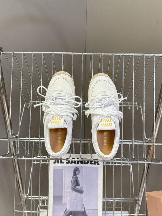 미우미우 캐쥬얼 패브릭 스니커즈 화이트 레플리카 미러급 SA급 S급 고퀄리티 최상급 하이엔드 신발 [여성] 3