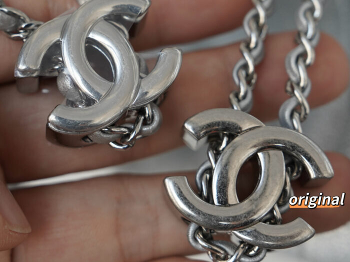 샤넬 25 미니 핸드백 그레인드 카프스킨 실버 메탈 실버 레플리카 미러급 SA급 S급 고퀄리티 최상급 하이엔드 가방 [여성] 10