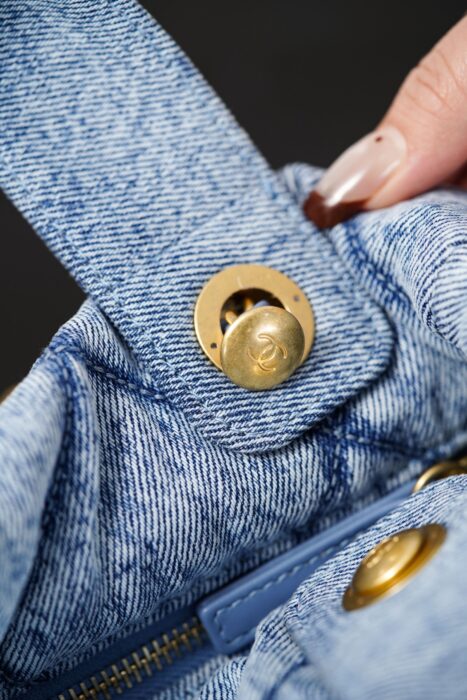 샤넬 맥시 보우 백 워시드 데님 골드 메탈 블루 레플리카 미러급 SA급 S급 고퀄리티 최상급 하이엔드 가방 [여성] 13