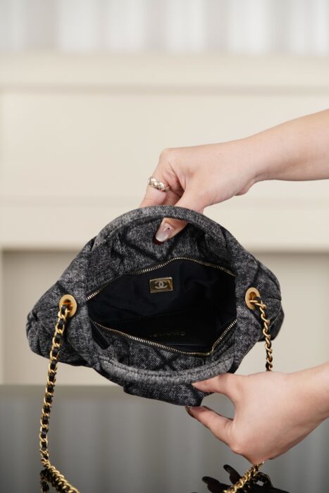 샤넬 맥시 보우 백 워시드 데님 골드 메탈 블랙 레플리카 미러급 SA급 S급 고퀄리티 최상급 하이엔드 가방 [여성] 3