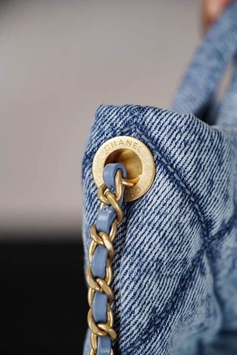 샤넬 맥시 보우 백 워시드 데님 골드 메탈 블루 레플리카 미러급 SA급 S급 고퀄리티 최상급 하이엔드 가방 [여성] 10