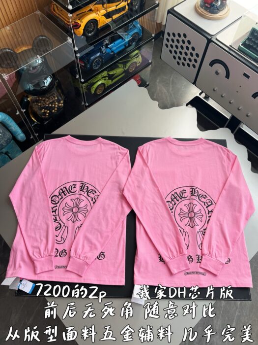 크롬하츠 소매 뒷면 모노그램 긴팔티 핑크 레플리카 미러급 SA급 S급 고퀄리티 하이엔드 최상급 의류 [남성여성공용] 3