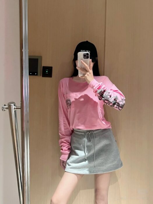 크롬하츠 소매 뒷면 모노그램 긴팔티 핑크 레플리카 미러급 SA급 S급 고퀄리티 하이엔드 최상급 의류 [남성여성공용]