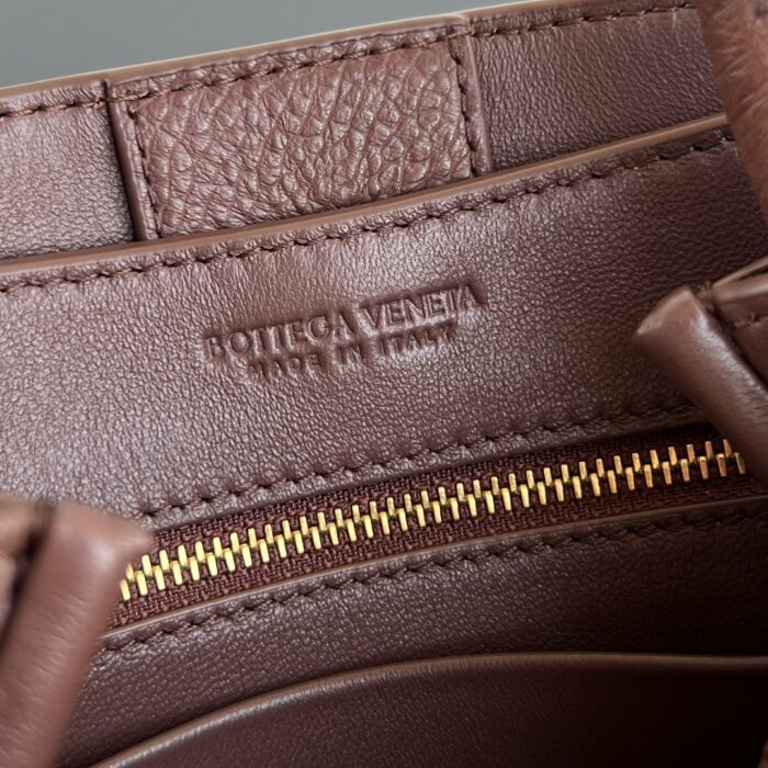 보테가베네타 미니 안디아모 사펠레 레드스톤 805232 타조가죽 레플리카 미러급 SA급 S급 고퀄리티 최상급 하이엔드 가방 [여성] 10