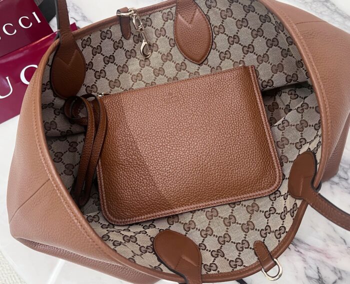 구찌 토티시마 미디움 리버시블 토트 백 브라운 839112 레플리카 미러급 SA급 S급 고퀄리티 최상급 하이엔드 가방 [여성] 4