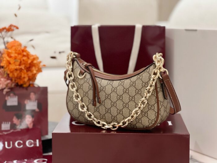 구찌 GG 엠블럼 스몰 숄더백 베이지 다크 브라운 847447 레플리카 미러급 SA급 S급 고퀄리티 최상급 하이엔드 가방 [여성]