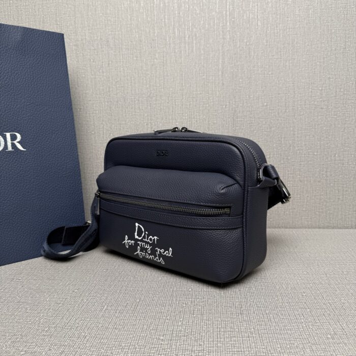 디올 하일톤 넬 라이더 2.0 집 메신저 백 그레인드 카프스킨 프린트 네이비 블루 화이트 레플리카 미러급 SA급 S급 고퀄리티 최상급 하이엔드 가방 [남성여성공용] 7