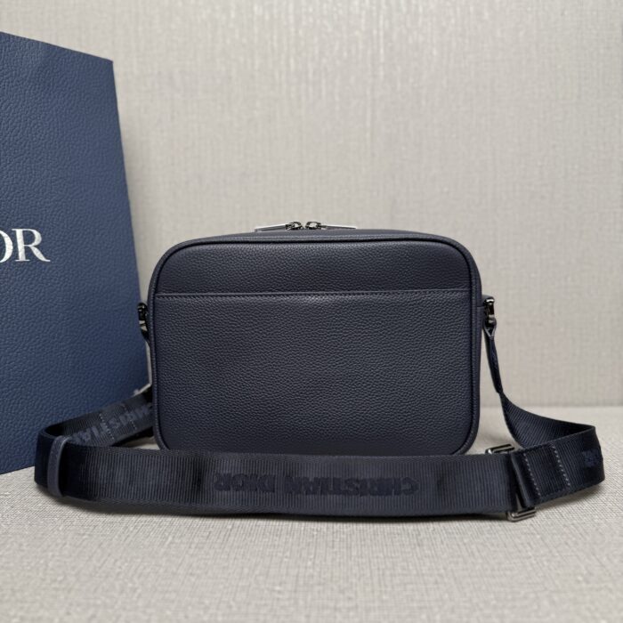 디올 하일톤 넬 라이더 2.0 집 메신저 백 그레인드 카프스킨 프린트 네이비 블루 화이트 레플리카 미러급 SA급 S급 고퀄리티 최상급 하이엔드 가방 [남성여성공용] 3