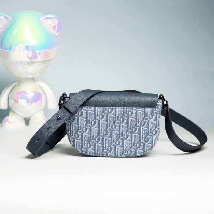 디올 스몰 새들 메신저 백 플랩 디올 오블리크 자카드 앤 그레인드 카프스킨 블루 레플리카 미러급 SA급 S급 고퀄리티 최상급 하이엔드 가방 [남성여성공용] 2