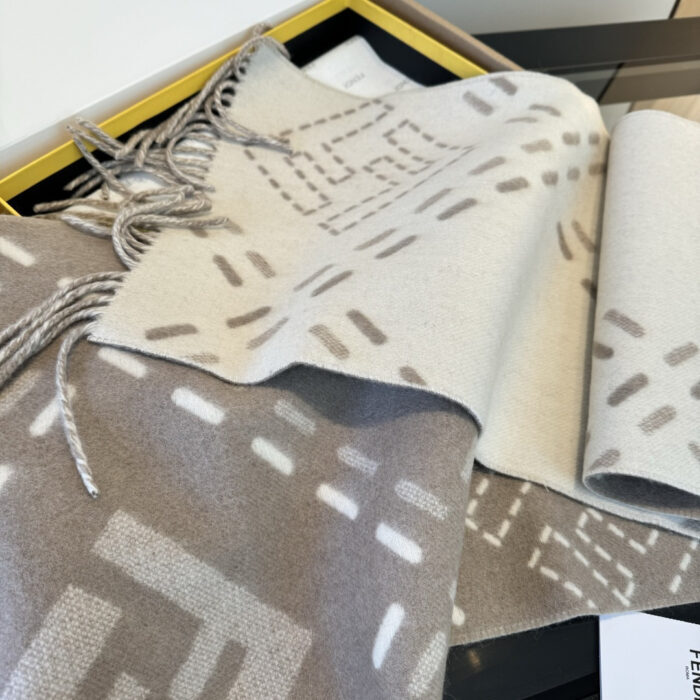 펜디 자카드 리버시블 울 머플러 스카프 다크 베이지 면양털 100% FXT462AYKUF0QD3 레플리카 미러급 SA급 S급 고퀄리티 최상급 하이엔드 악세사리 [남성여성공용] 9