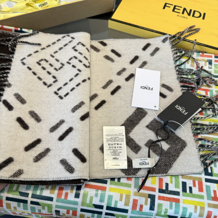 펜디 자카드 리버시블 울 머플러 스카프 다크 브라운 면양털 100% FXT462AYKUF1U6N 레플리카 미러급 SA급 S급 고퀄리티 최상급 하이엔드 악세사리 [남성여성공용] 7