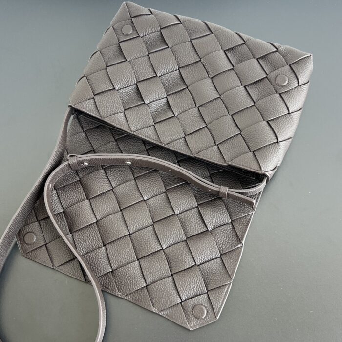 보테가베네타 라지 디아고 815796 폰단트 레플리카 미러급 SA급 S급 고퀄리티 최상급 하이엔드 가방 [남성여성공용] 4