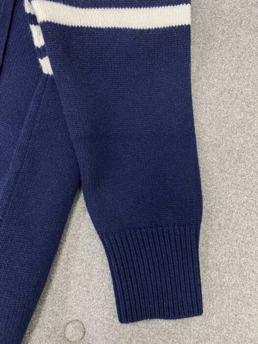 톰브라운 4Bar 뒷면 장미 자카드 양털 후드집업 네이비 레플리카 미러급 SA급 S급 고퀄리티 하이엔드 최상급 의류 [남성여성공용] 11