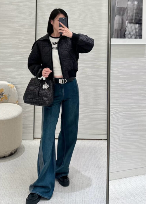 디올 퀼티드 테크니컬 태피터 매크로까나쥬 봄버 자켓 오버사이즈 칼라 블랙 레플리카 미러급 SA급 S급 고퀄리티 하이엔드 최상급 의류 [여성] 2