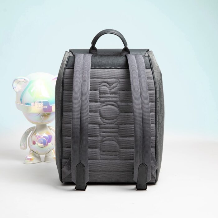 디올 새들 백팩 플랩 디올 오블리크 자카드 앤 그레인드 카프스킨 그레이 레플리카 미러급 SA급 S급 고퀄리티 최상급 하이엔드 가방 [남성여성공용] 2