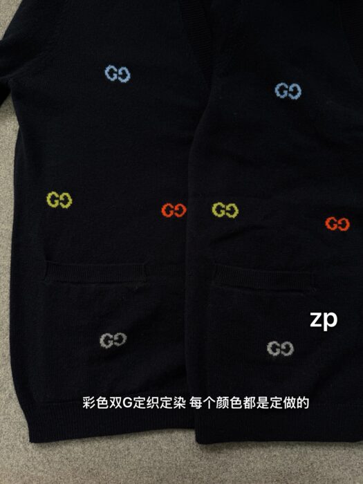 구찌 멀티컬러 GG 캐시미어 가디건 블랙 레플리카 미러급 SA급 S급 고퀄리티 하이엔드 최상급 의류 [남성여성공용] 7