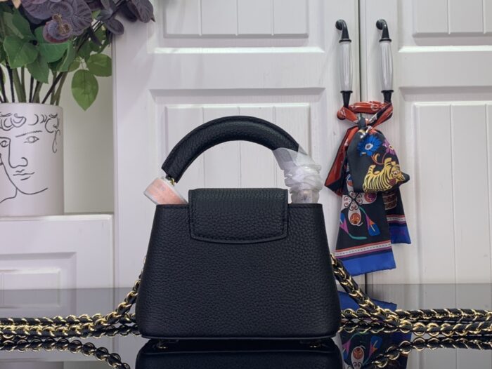 루이비통 카퓌신 나노 M10166 블랙 레플리카 미러급 SA급 S급 고퀄리티 최상급 하이엔드 가방 [여성] 2