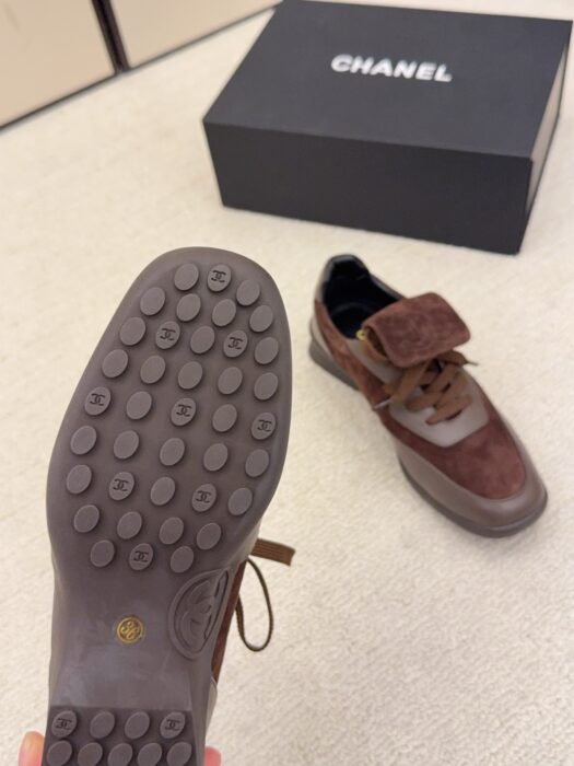 샤넬 빈티지 스웨이드 독일군 스니커즈 브라운 레플리카 미러급 SA급 S급 고퀄리티 최상급 하이엔드 신발 [여성] 9