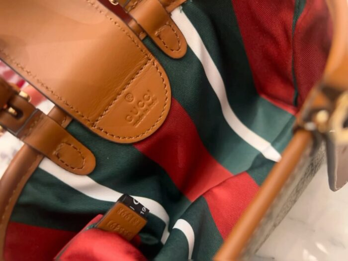 구찌 GG 엠블럼 미니백 855491 브라운 레플리카 미러급 SA급 S급 고퀄리티 최상급 하이엔드 가방 [여성] 3